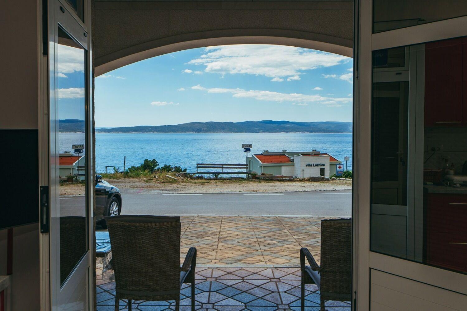 Apartments Lovre - Close To The Sea Brela Exteriör bild